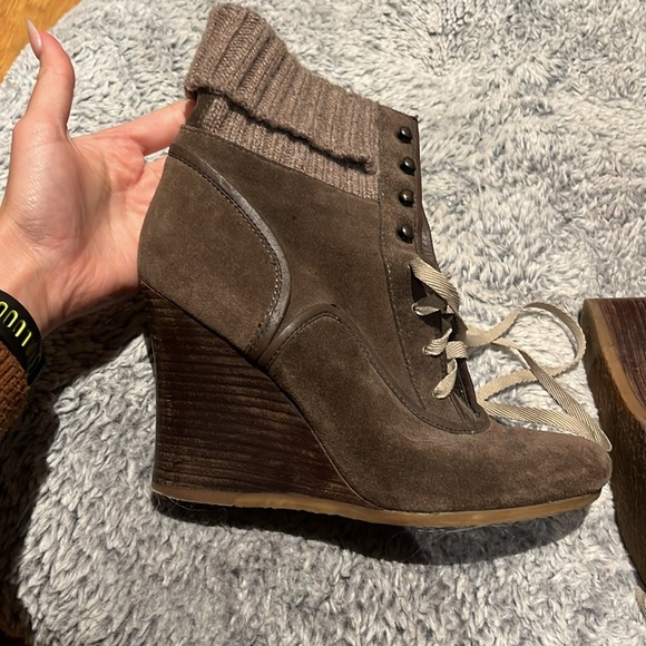 Gianni Bini platform lace up boots, brown, suede, 6 - Picture 4 of 7